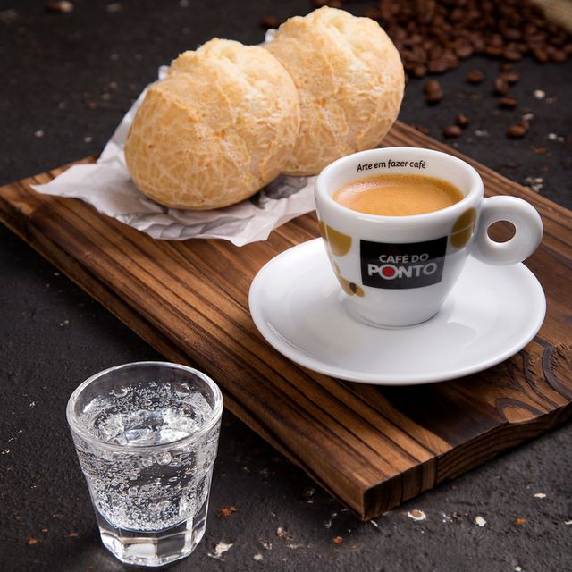 Espresso Café do Ponto com pão de queijo